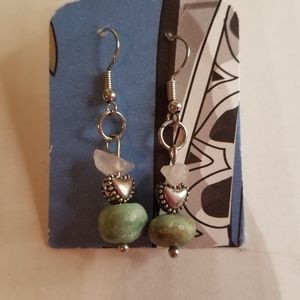 Handmade earrings heart stone j310